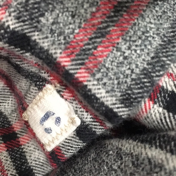 Lands end  plaid Button Down shirt. Size small - Picture 9 of 11